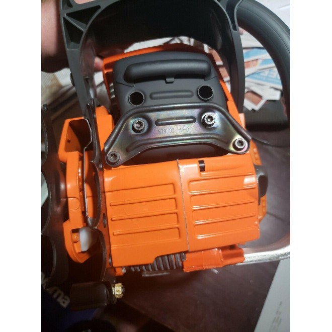 Husqvarna 372XP 5.5hp 70.7cc  Chainsaw