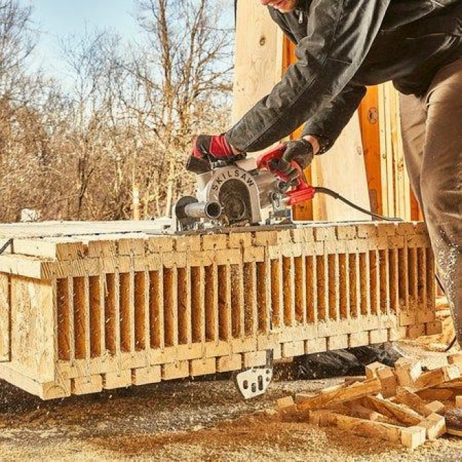 SKILSAW SPT55-11 16 Inch Heavy Duty Worm Drive SAWSQUATCH Carpentry Chainsaw