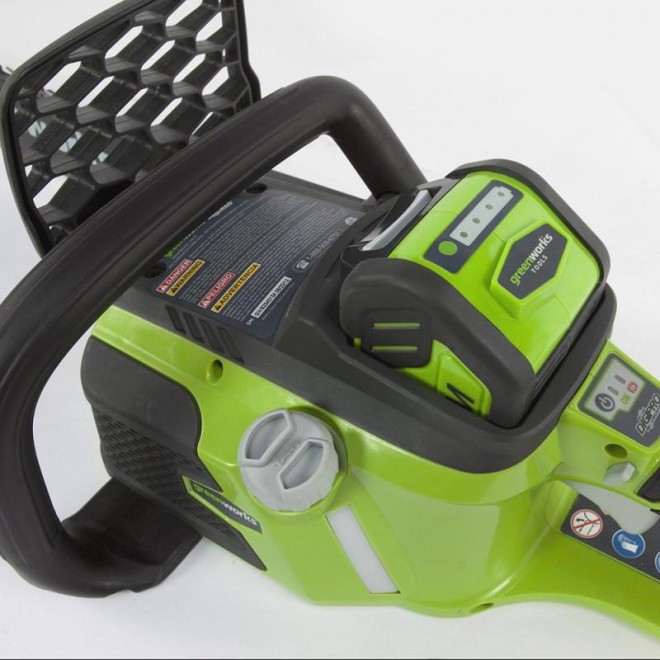 Greenworks 40V 16-Inch Cordless Lithium-Ion Brushless Chainsaw, 4.0 AH Battery Included 20312