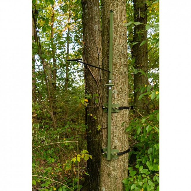 Bow Master RealTree Hunting Concealment Blind with TM100 Tree Mount