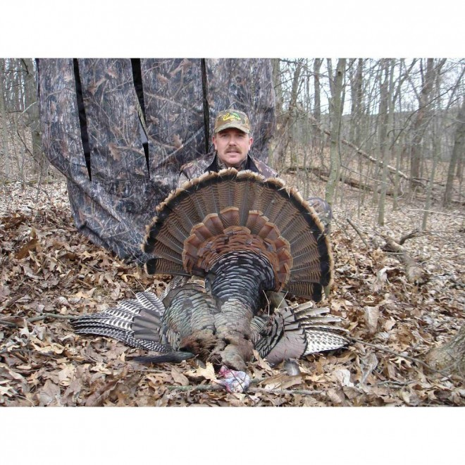 Bow Master RealTree Hunting Concealment Blind with TM100 Tree Mount