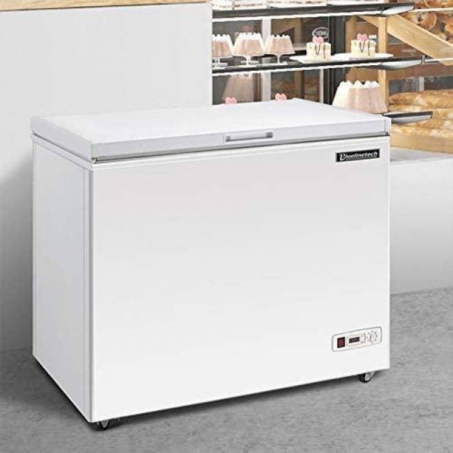 BLUELINETECH 7 Cu Ft Chest Freezer - White with Wire Storage Basket for Home, Kitchen, Garage, and Business