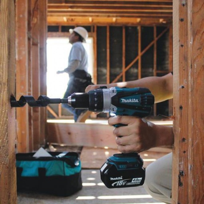 Makita XT263M 18V LXT Li-Ion Cordless 2-Piece Combo Kit (Hammer Drill/ Impact Driver) 4.0 Ah