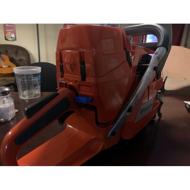 395xp Husqvarna Chainsaw With 20 Bar & Chain In Original Packaging