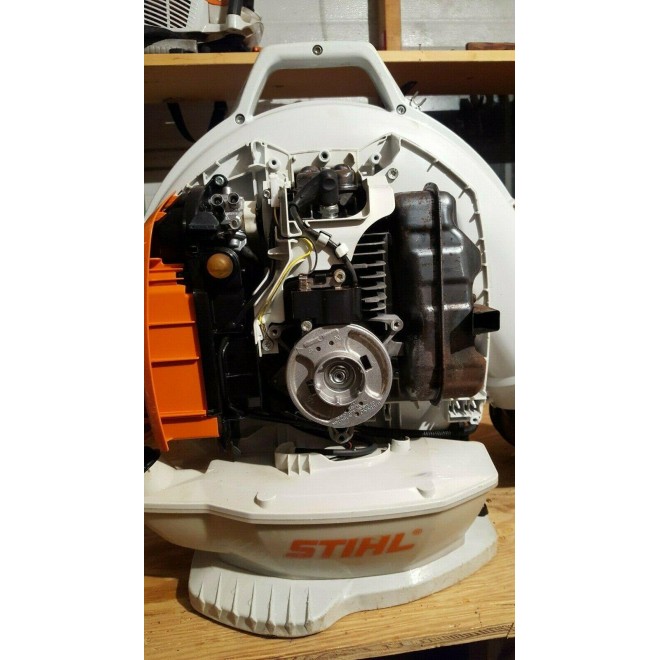 STIHL BR 800X COMMERCIAL MAGNUM 80 CC LEAF BLOWER BR 700